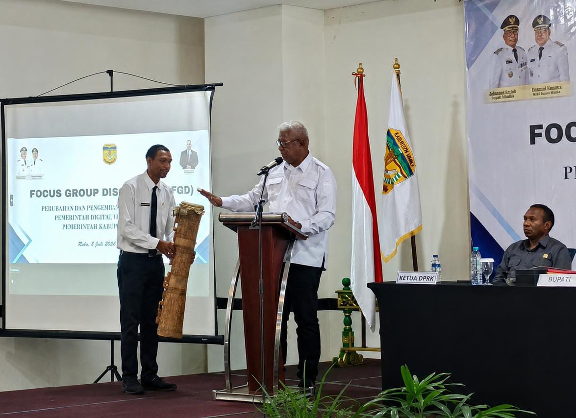 Bupati Johannes Rettob Dorong Integrasi Data dan Penguatan SPBE Menuju Pemerintah Digital di Mimika