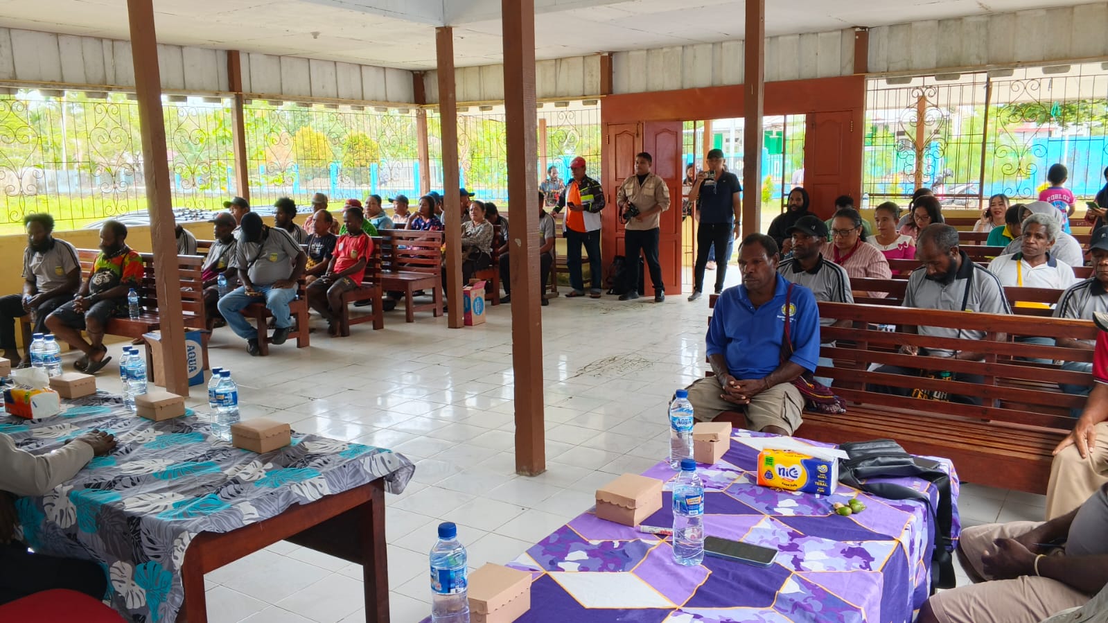 Suasana kegiatan musrenbang Kampung Bhintuka
