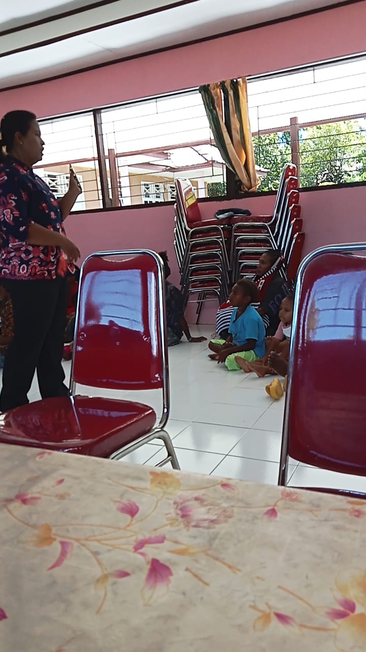 POSYANDU KAMPUNG UTIKINI I TIAP BULAN MELAYANI 100 BALITA DAN BELASAN IBU HAMIL