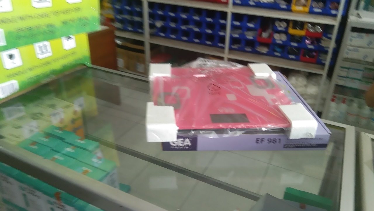 Pembelian alat kesehatan untuk digunakan pada Posyandu di Kampung Utikini Dua