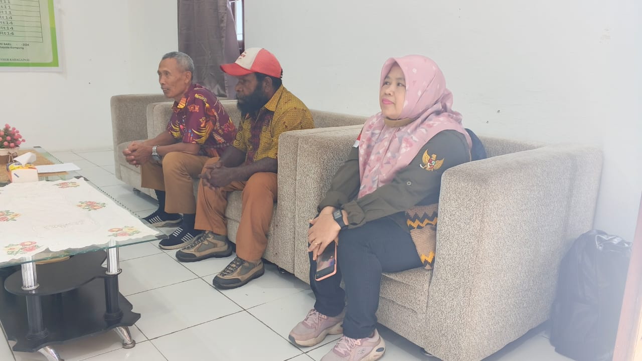Pendamping desa dan aparatur Kampung Utikini I