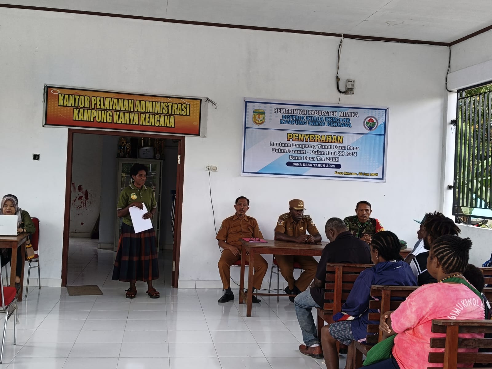Sebelum penyaluran BLT pihak Pemerintah Kampung saat memberikan sepatah dua kata