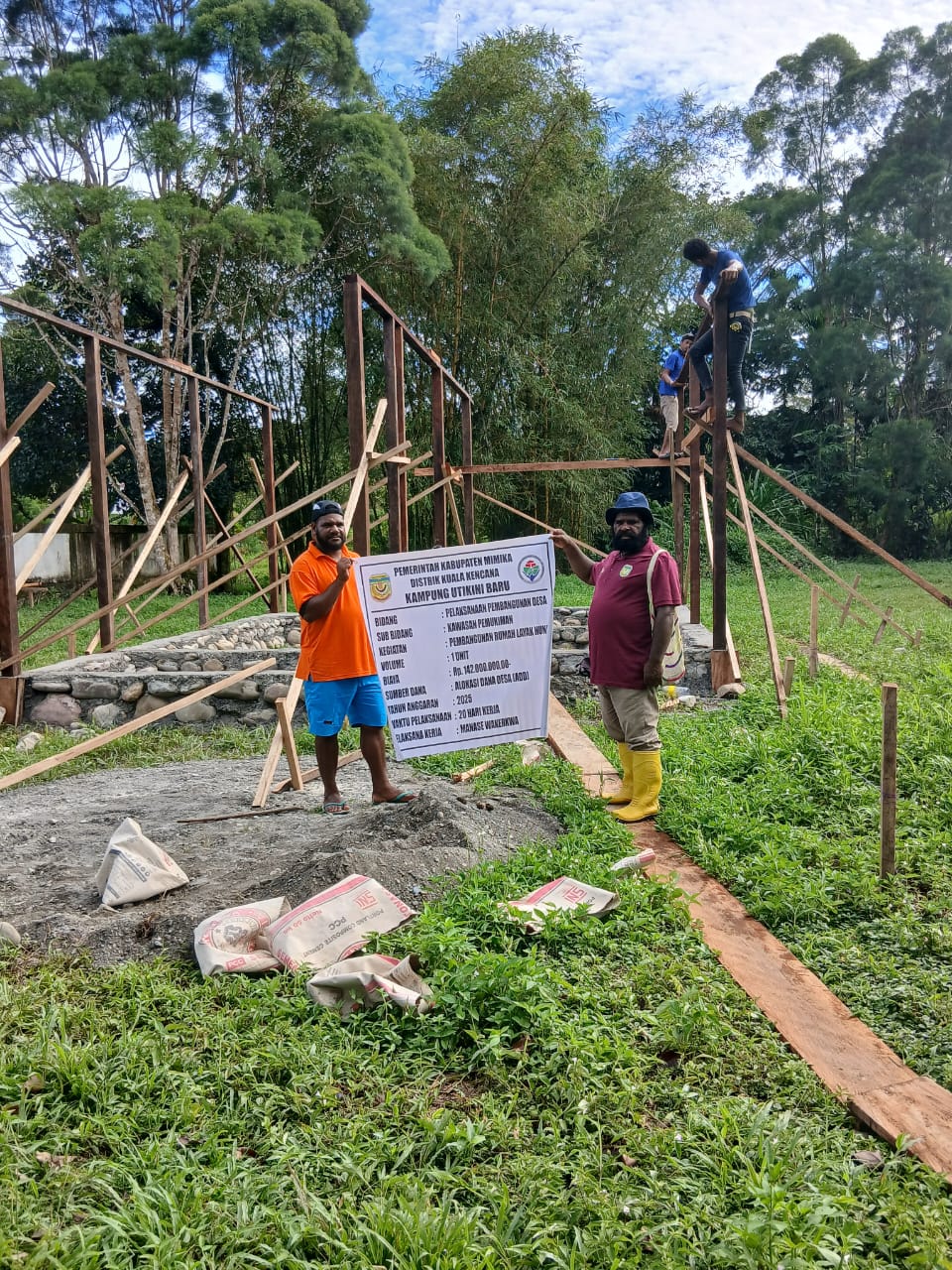 Rumah layak huni di Kampung Utikini I dalam tahap pembangunan