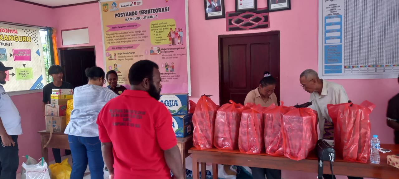 Makanan tambahan yang akan dibagikan kepada balita, anak, bumil dan lansia