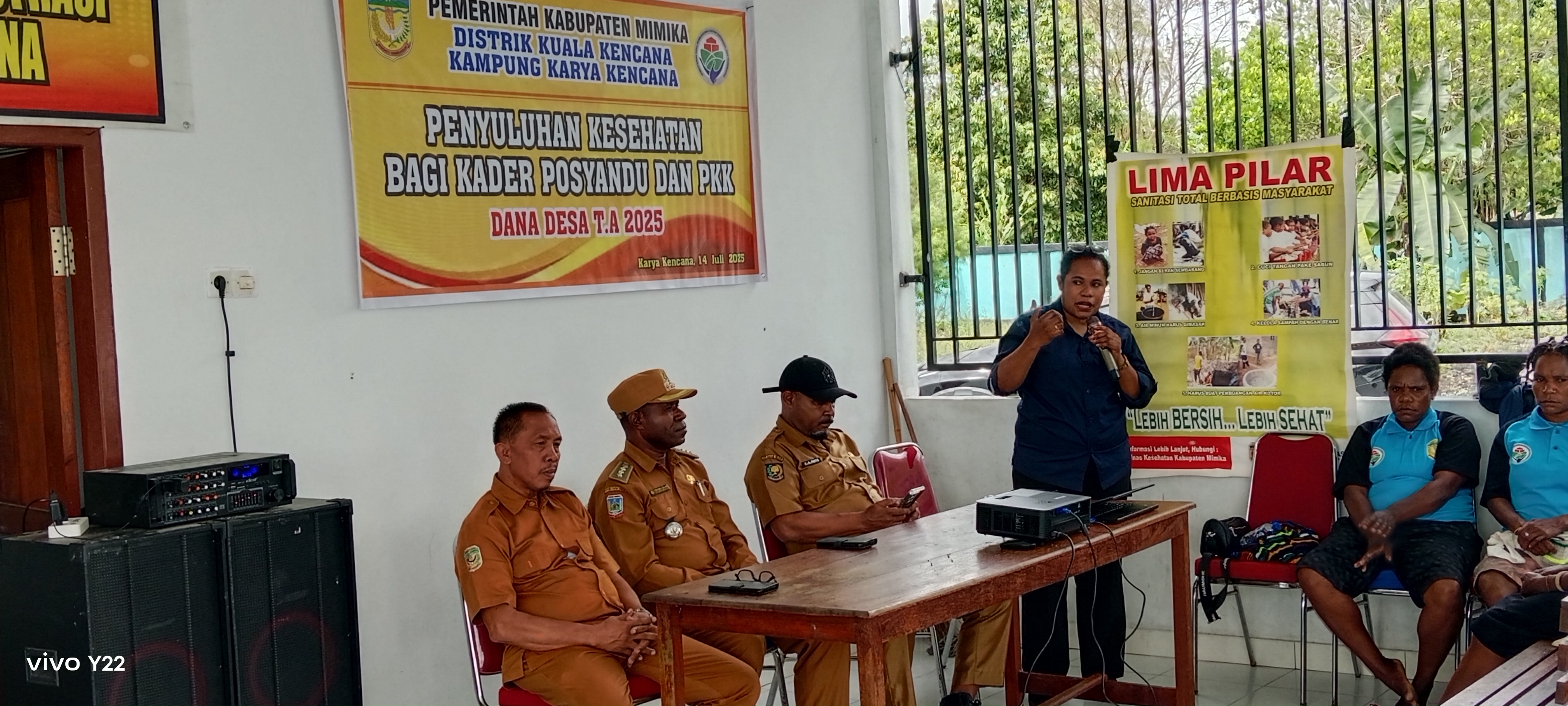 Tenaga ahli pendamping desa, Ina saat menyampaikan sambutan